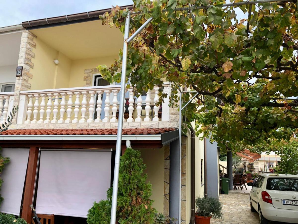 Apartament Pine & Oak With Shared Seasonal Hot Tub